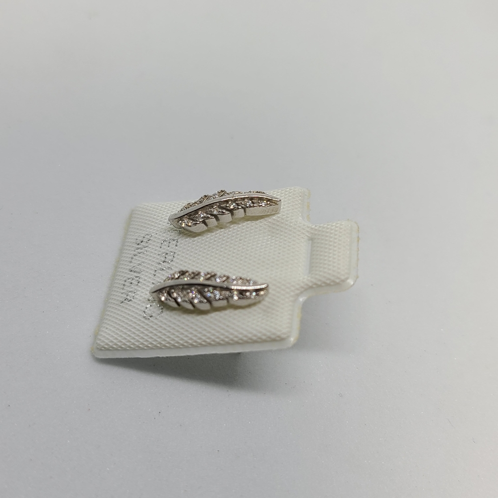 925 Sterling Silver leaf earrings